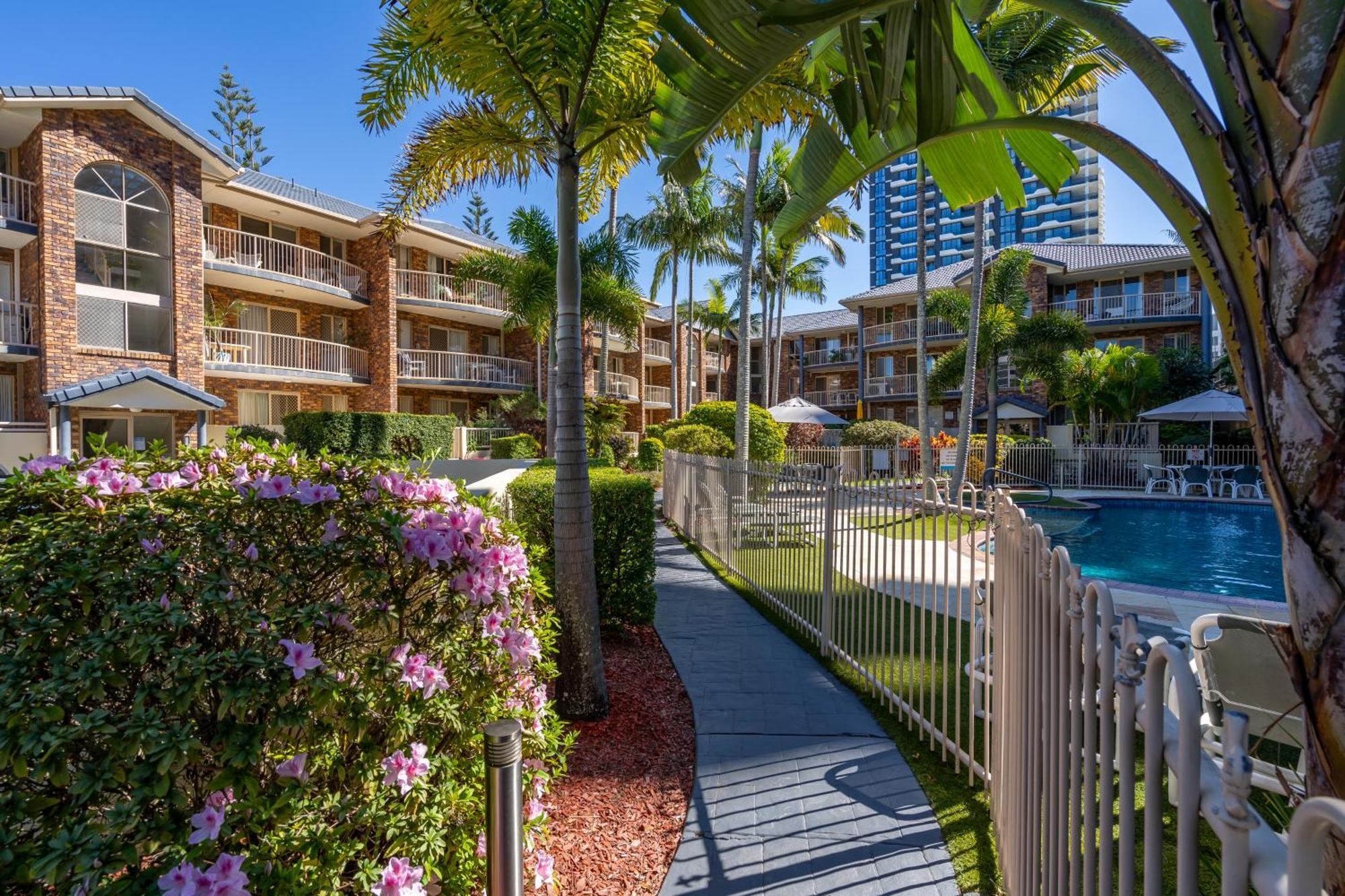 Aparthotel Oceanside Cove Gold Coast Exterior foto